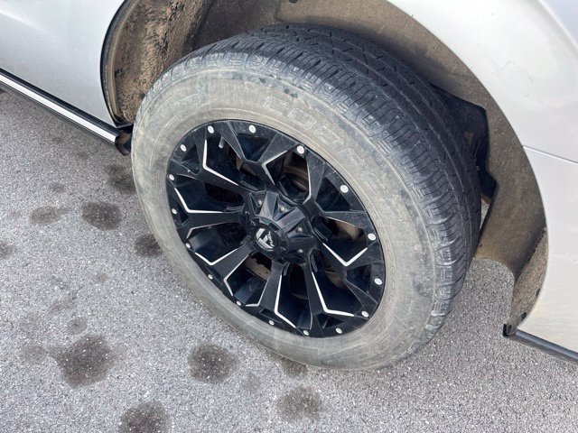 Used 2018 Ford Expedition Limited w/ Equipment Group 301A AWD/4WD image 7