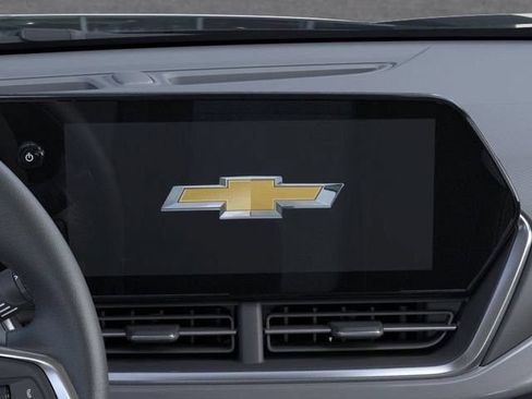 New 2026 Chevrolet Trax LT w/ Driver Confidence Package FWD image 21