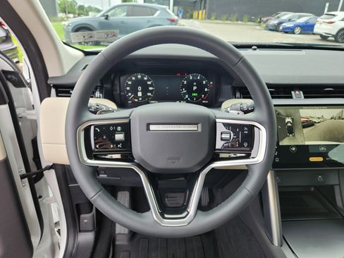 Certified 2025 Land Rover Discovery Sport S image 18
