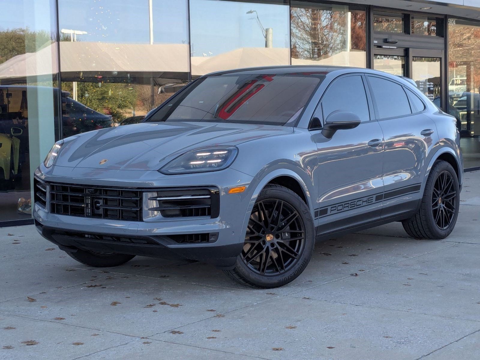 Certified 2026 Porsche Cayenne Coupe AWD/4WD image 1