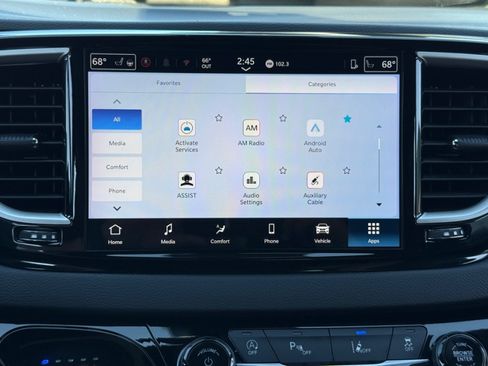 Used 2025 Chrysler Pacifica Select FWD image 15