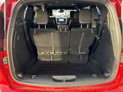 Used 2025 Chrysler Pacifica Select image 22