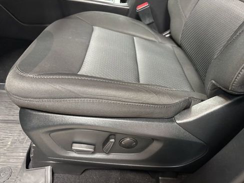 Used 2022 Ford Explorer XLT AWD/4WD image 13
