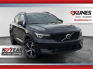 Used 2024 Volvo XC40 B5 Core AWD/4WD video 1