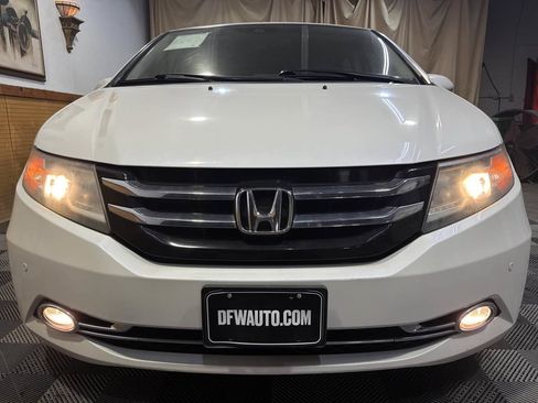 Used 2015 Honda Odyssey Touring Elite image 3