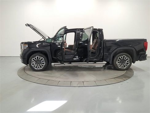 Used 2023 GMC Sierra 1500 Denali Ultimate image 12