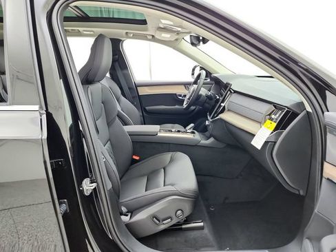 New 2026 Volvo XC90 T8 Plus w/ Protection Package Premier AWD/4WD image 18