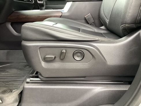 Used 2023 GMC Sierra 1500 SLT w/ SLT Premium Plus Package image 19