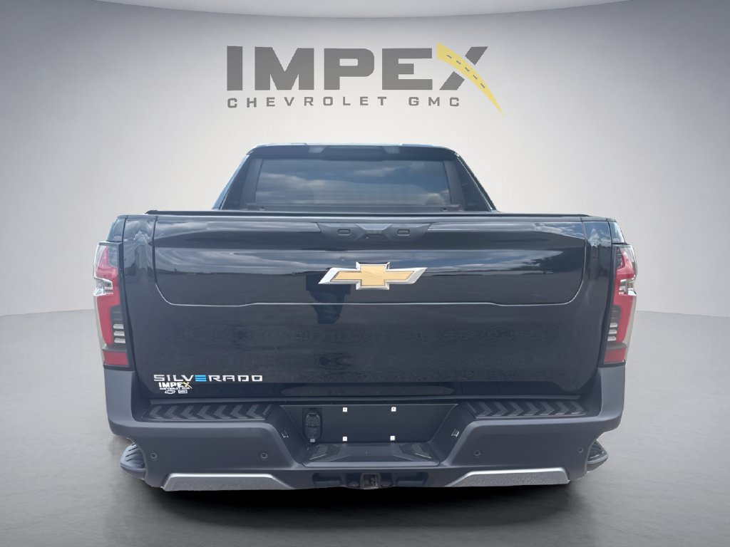 Used 2025 Chevrolet Silverado EV LT AWD/4WD image 4