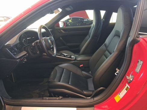 Used 2020 Porsche 911 Carrera image 5