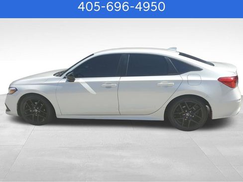 Used 2023 Honda Civic Sport image 10