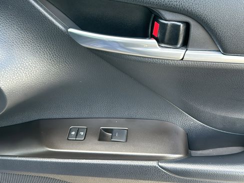 Used 2023 Toyota Camry SE w/ Convenience Package image 26