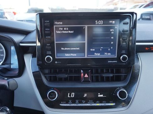 Used 2022 Toyota Corolla LE w/ Carpet Mat Package (TMS) FWD image 26