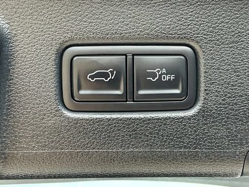 Used 2025 Kia Telluride SX w/ SX Captain's Chair Package FWD image 7