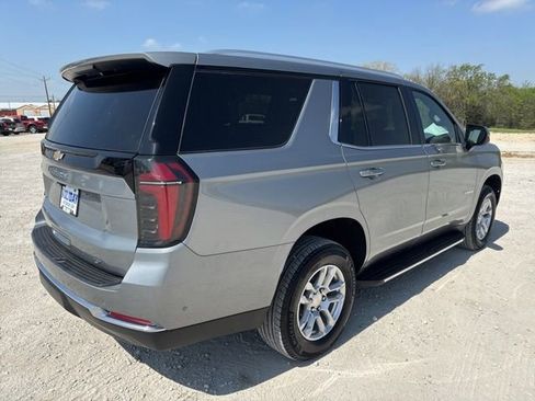 Used 2025 Chevrolet Tahoe LT AWD/4WD image 4