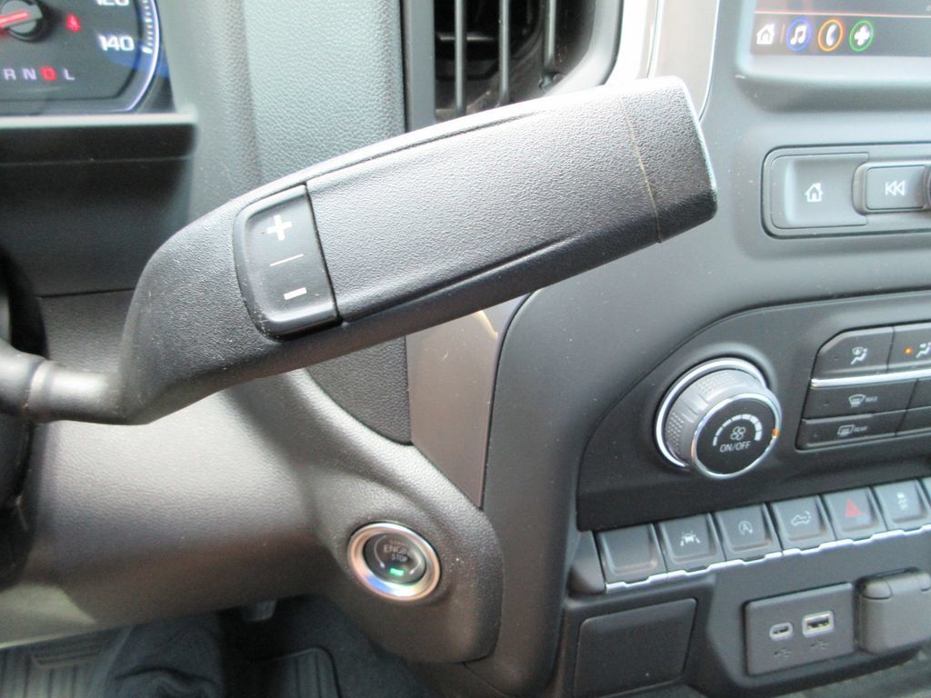 Certified 2022 Chevrolet Silverado 1500 Custom AWD/4WD image 25