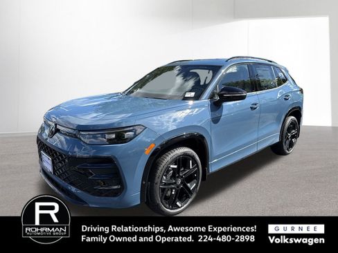 New 2025 Volkswagen Tiguan SE R-Line image 5