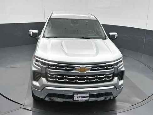 Used 2022 Chevrolet Silverado 1500 LTZ w/ Technology Package AWD/4WD image 45