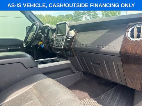 Used 2016 Ford F250 Platinum w/ FX4 Off-Road Package AWD/4WD image 36