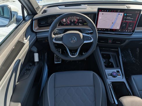 New 2026 Volkswagen Tiguan SEL R-Line image 7