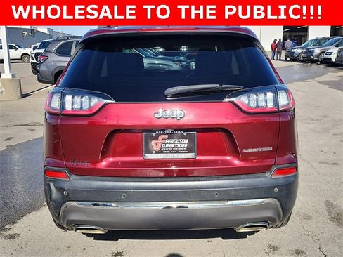 Used 2019 Jeep Cherokee Limited w/ Luxury Group image 3