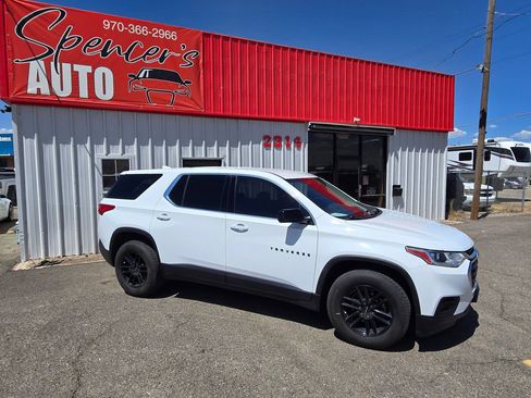 Used 2020 Chevrolet Traverse LS AWD/4WD image 2
