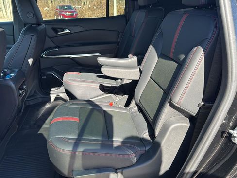 Used 2024 Chevrolet Traverse RS w/ LPO, Floor Liner Package image 12