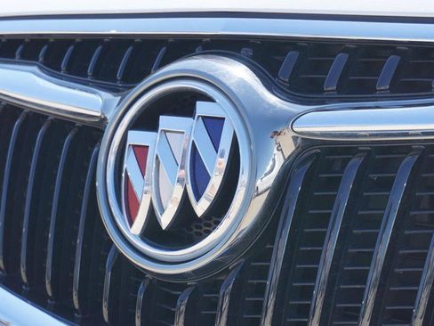 Used 2019 Buick Envision Essence image 11