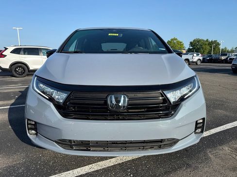 Certified 2023 Honda Odyssey Sport image 2