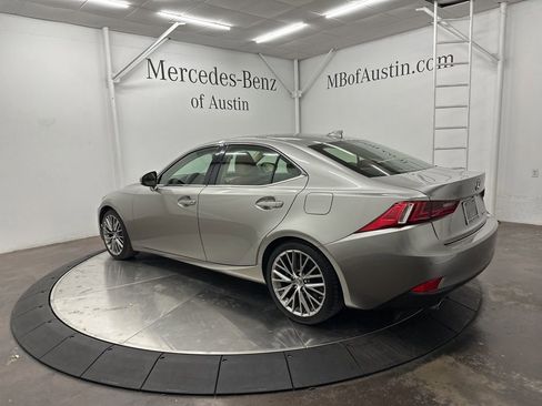 Used 2016 Lexus IS 200t 200t image 5