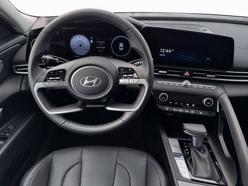 New 2026 Hyundai Elantra Limited w/ Cargo Package FWD image 17
