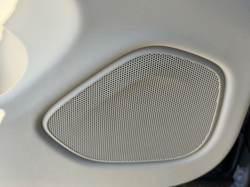 New 2026 Volvo XC60 T8 Ultra w/ Protection Package Premier image 18