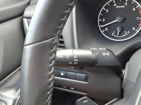 Used 2025 Nissan Rogue SV FWD image 26