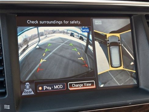 Used 2017 Nissan Armada SL image 18