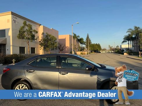 Used 2017 Toyota Corolla LE image 2