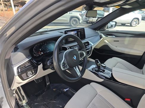 Certified 2023 BMW 540i xDrive w/ Executive Package image 22