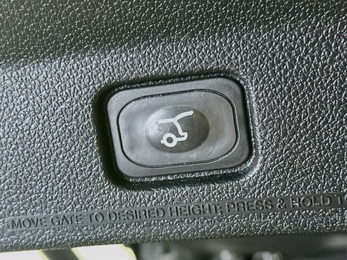 Used 2016 Ford Explorer Limited w/ Equipment Group 301A FWD image 30