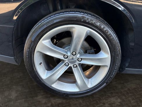 Used 2016 Dodge Challenger R/T RWD image 36
