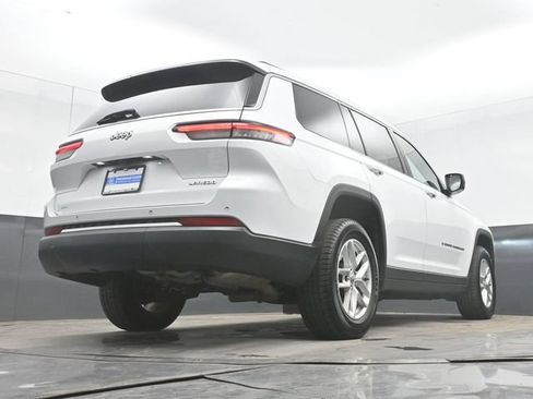 Used 2023 Jeep Grand Cherokee L Laredo RWD image 47