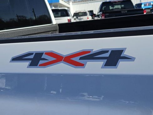 Used 2022 Chevrolet Silverado 1500 Custom image 8