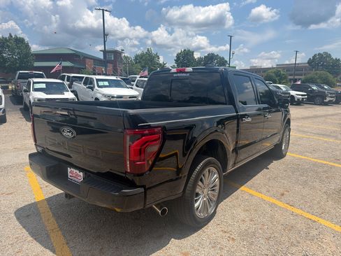 Used 2024 Ford F150 Platinum w/ Equipment Group 703A Plus AWD/4WD image 5