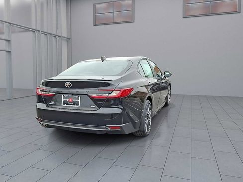 New 2026 Toyota Camry SE image 8