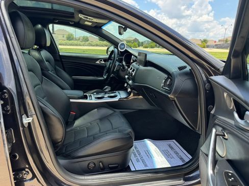 Used 2023 Kia Stinger GT2 RWD image 33