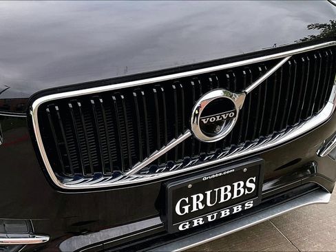 Used 2016 Volvo XC90 T6 Momentum w/ Momentum Plus Package AWD/4WD image 40