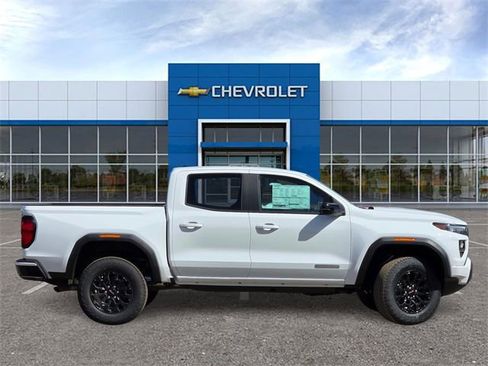 New 2026 GMC Canyon Elevation RWD image 3