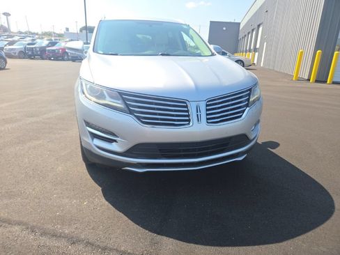 Used 2016 Lincoln MKC Reserve FWD image 2