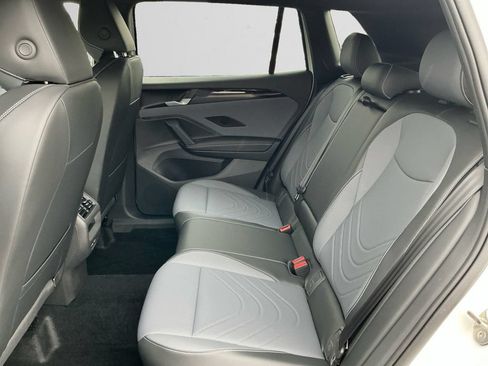 New 2026 Volkswagen Tiguan SE R-Line AWD/4WD image 13