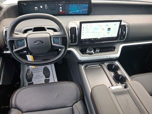 New 2025 Ford Expedition Tremor image 10