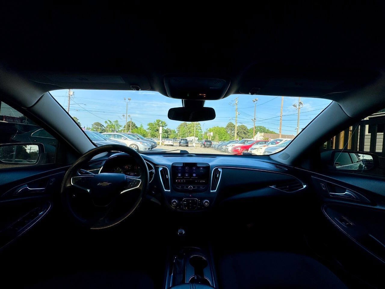 Used 2019 Chevrolet Malibu LT FWD image 15