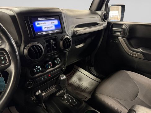 Used 2016 Jeep Wrangler Unlimited Sport w/ Quick Order Package 24S image 21